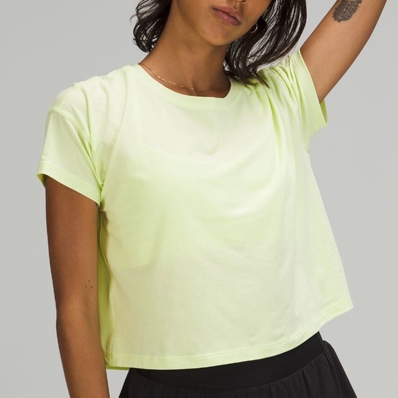 Brand new Lululemon Cates tee - Picture 2 of 2